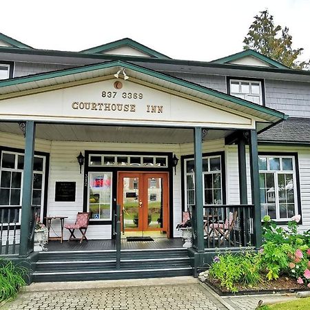 Courthouse Inn Revelstoke Bagian luar foto