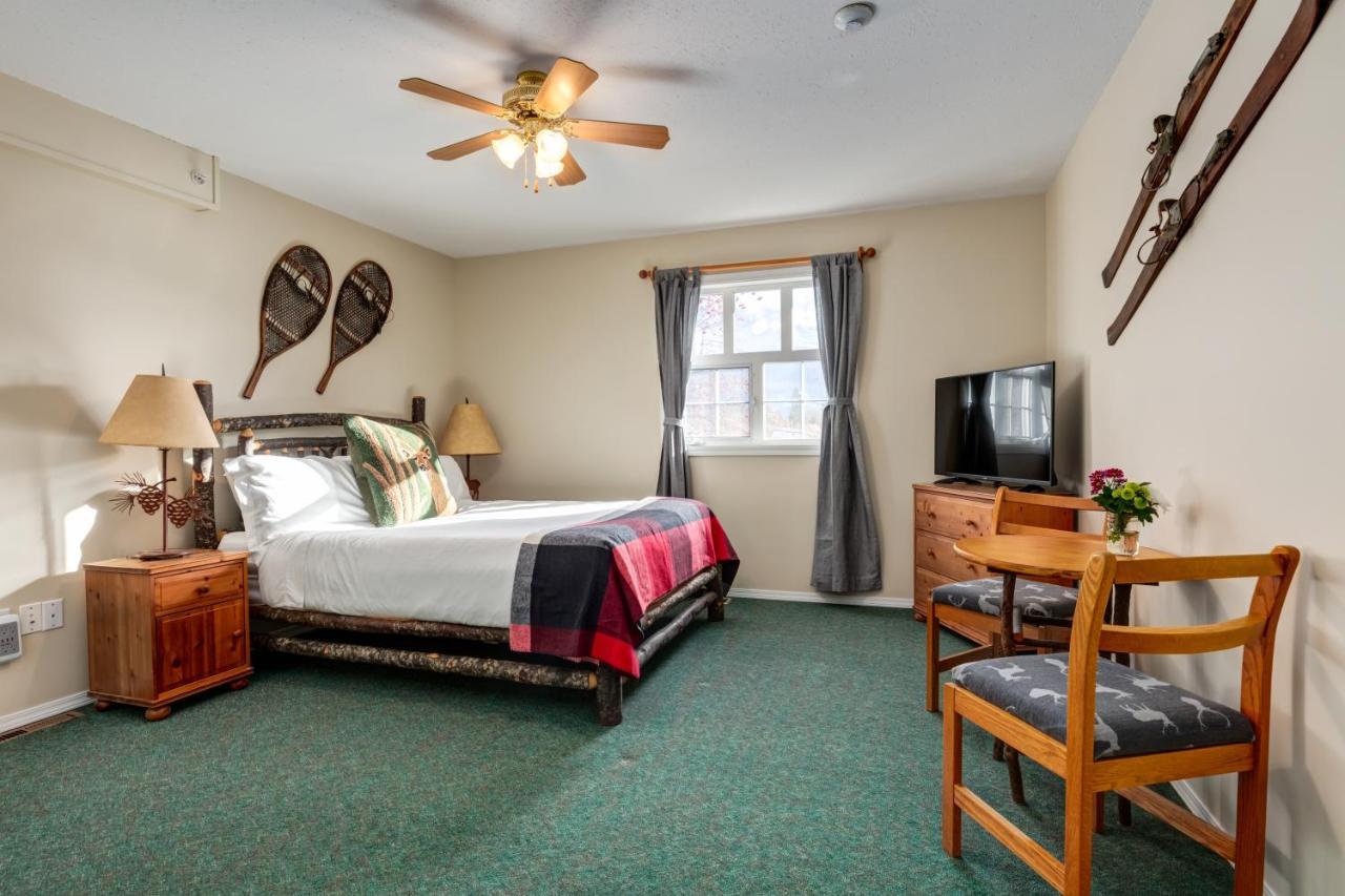 Courthouse Inn Revelstoke Bagian luar foto